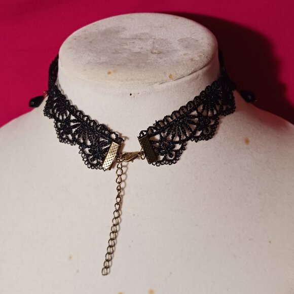NWOT Vintage Victorian Gothic Black Lace Fashion Choker Necklace - Picture 8 of 11